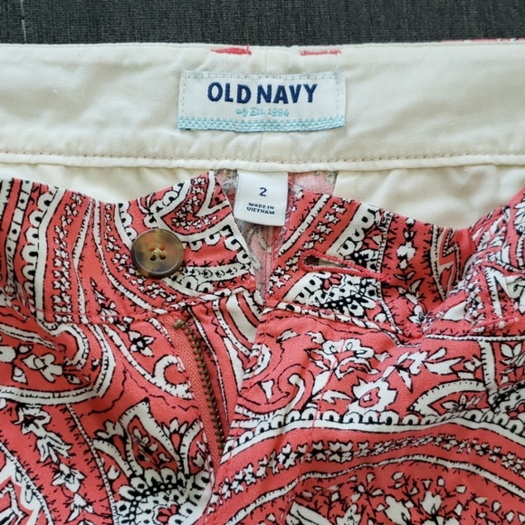 Shorts - Picture 3 of 4